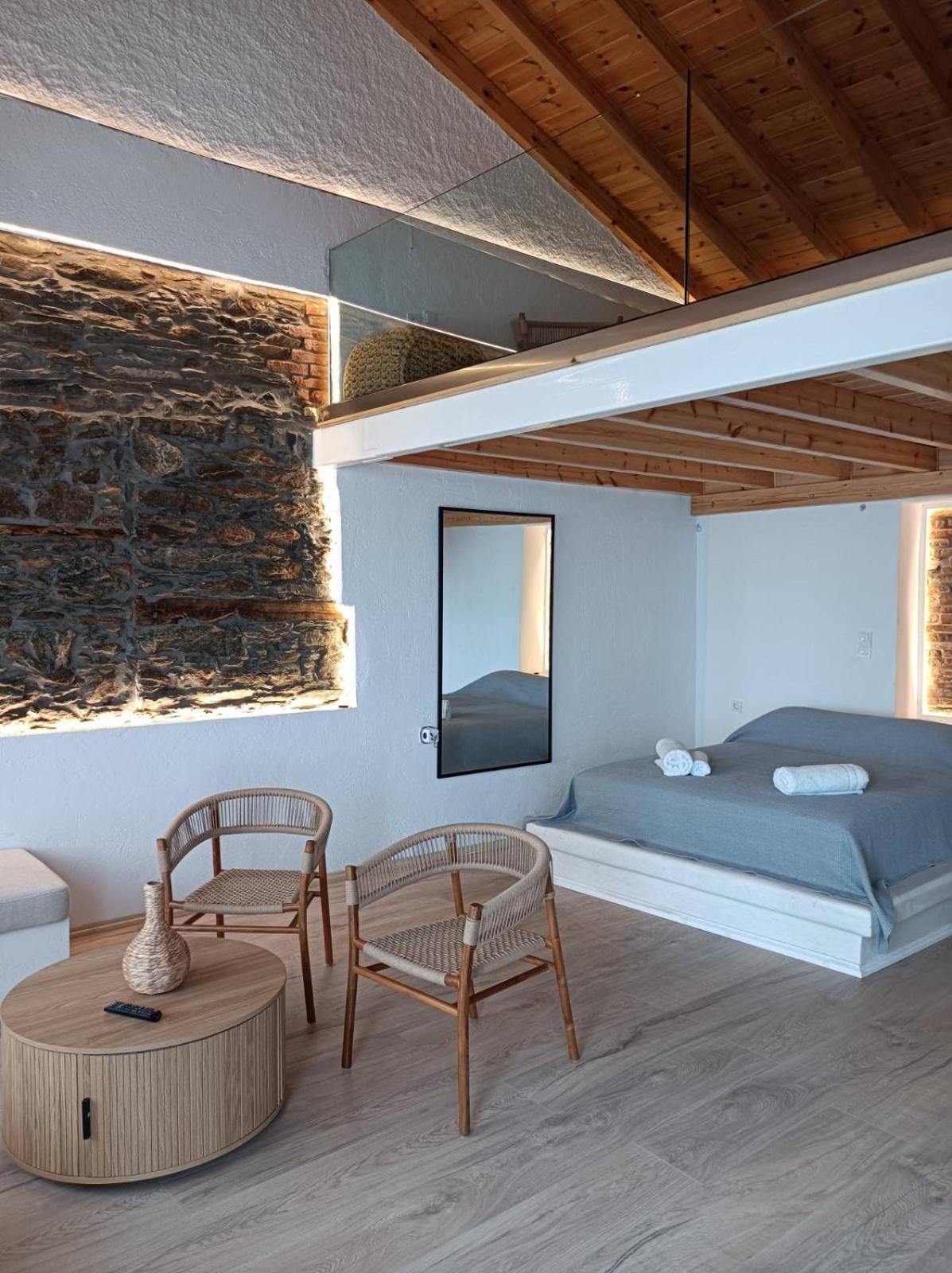 דירות פלומרי Michalelis Loft & Cave מראה חיצוני תמונה