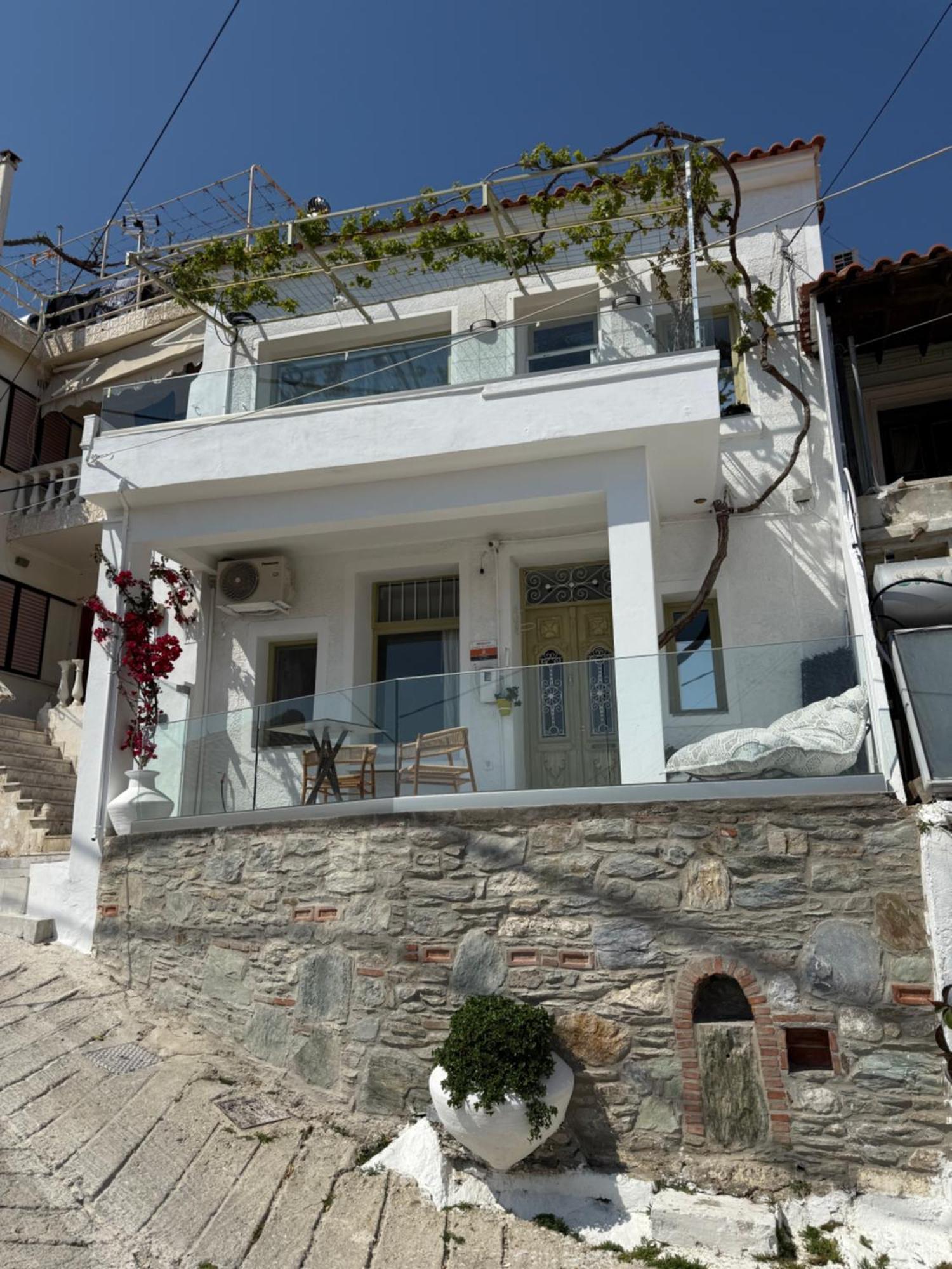דירות פלומרי Michalelis Loft & Cave מראה חיצוני תמונה